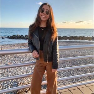 Meet your Posher, Sofia